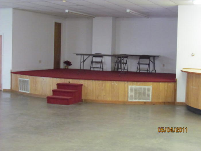 stage area Listing photo 7